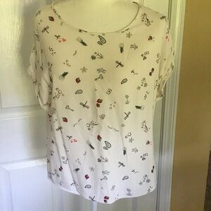 Atmosphere Whimsical Twee Print Cream Short-Sleeve Tee with multicolor designs